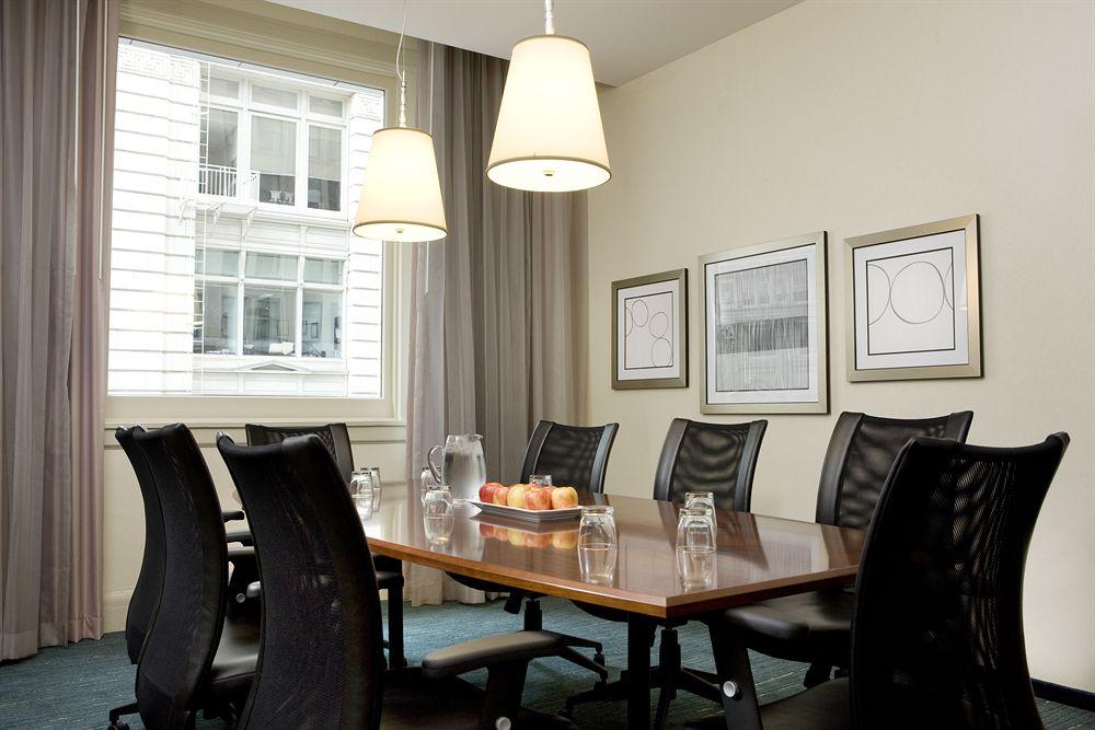 Courtyard Seattle Downtown / Pioneer Square Hotel Екстериор снимка