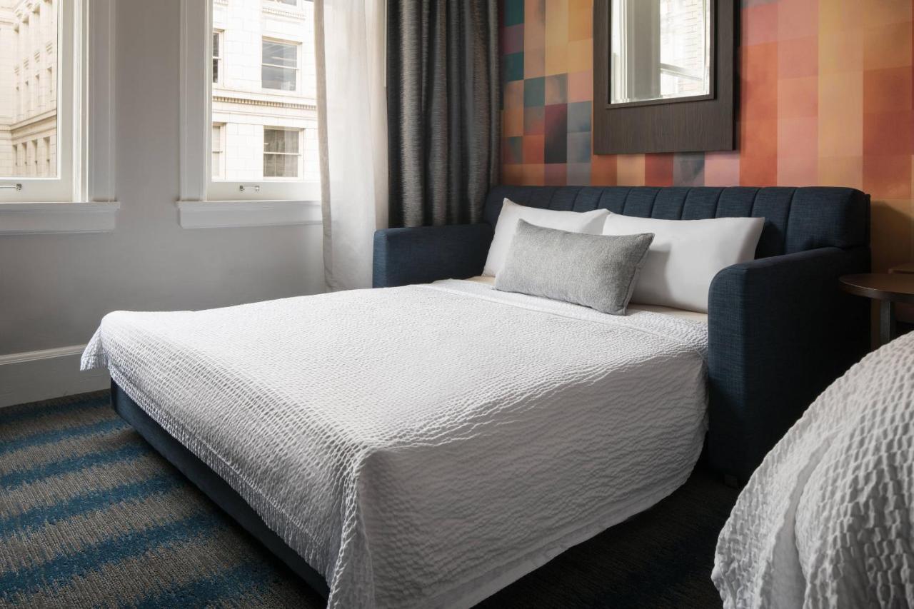 Courtyard Seattle Downtown / Pioneer Square Hotel Екстериор снимка