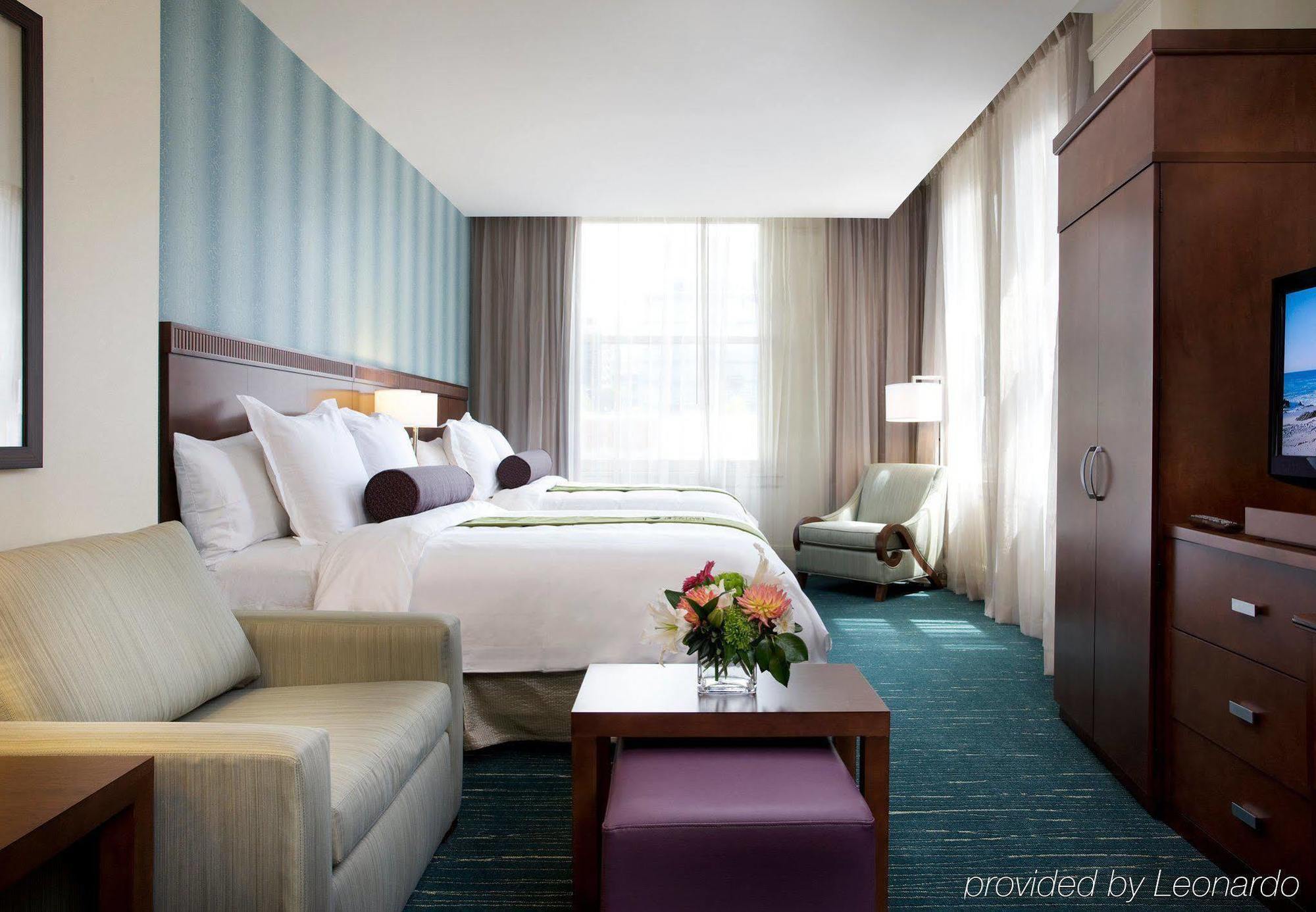 Courtyard Seattle Downtown / Pioneer Square Hotel Стая снимка