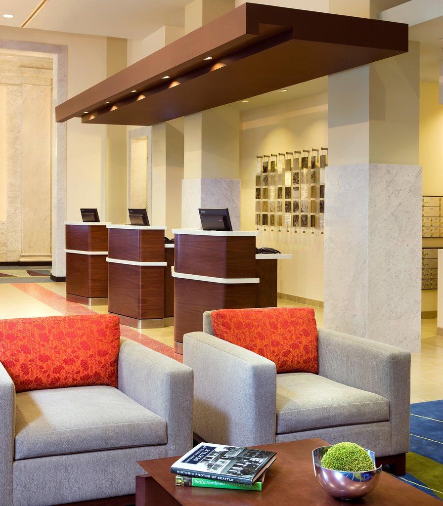 Courtyard Seattle Downtown / Pioneer Square Hotel Екстериор снимка